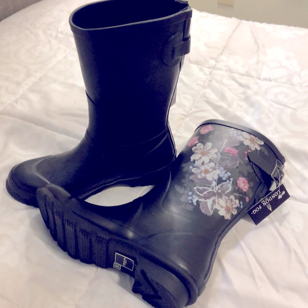 London Fog Rain Boots NWT Size 8